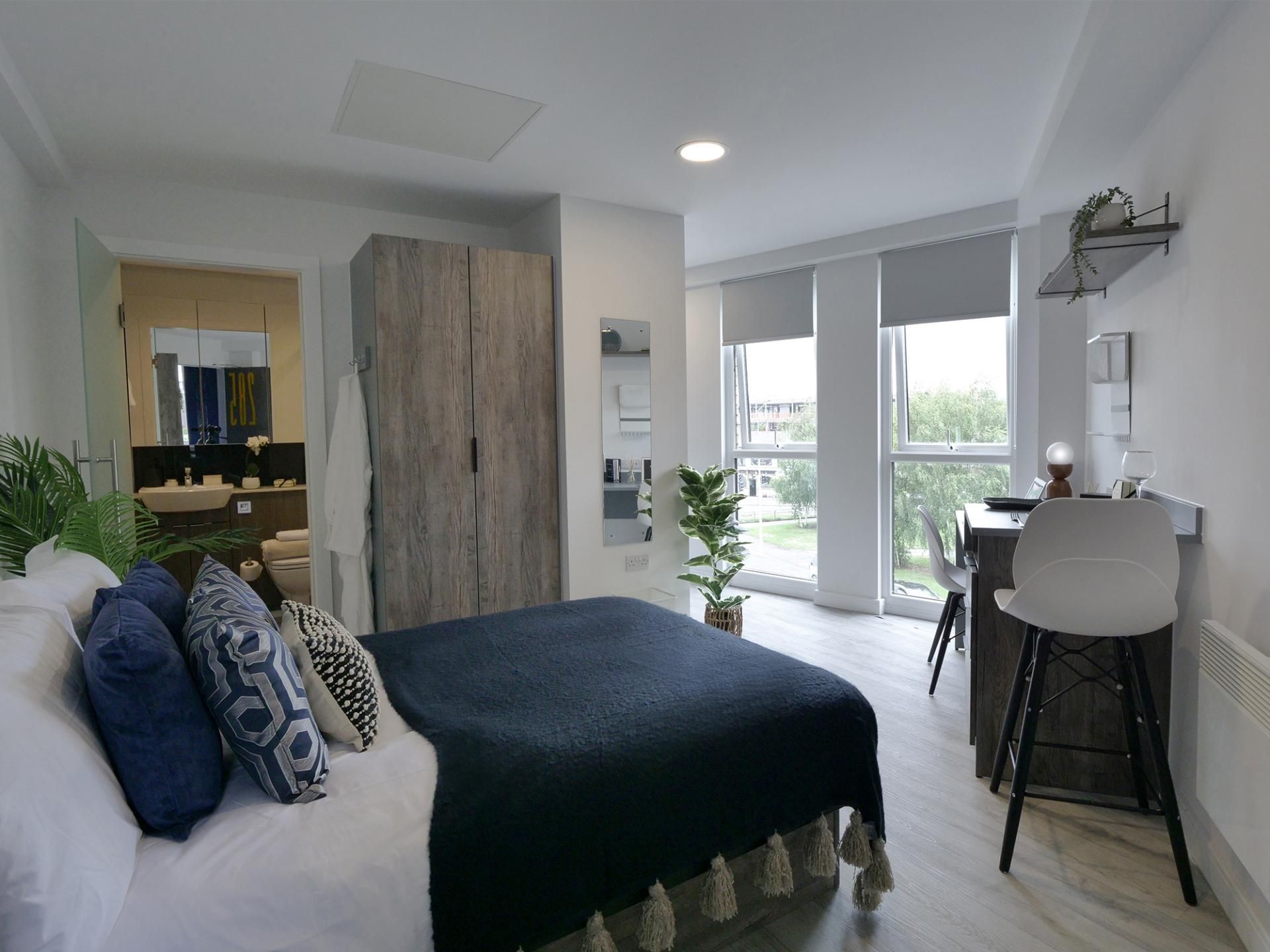 Gold Studio Room